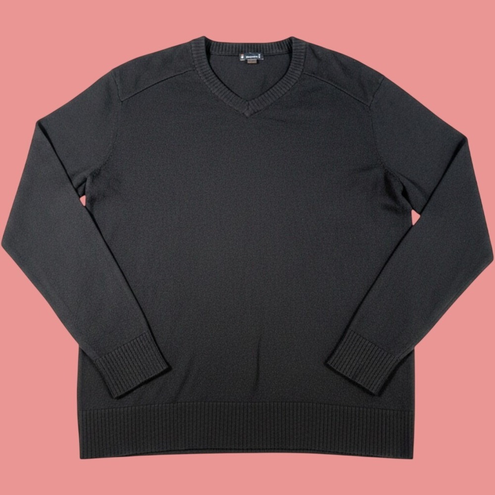Smartwool V-Neck Sweater Mens L Black Pullover Knit Light Casual Outdoor
